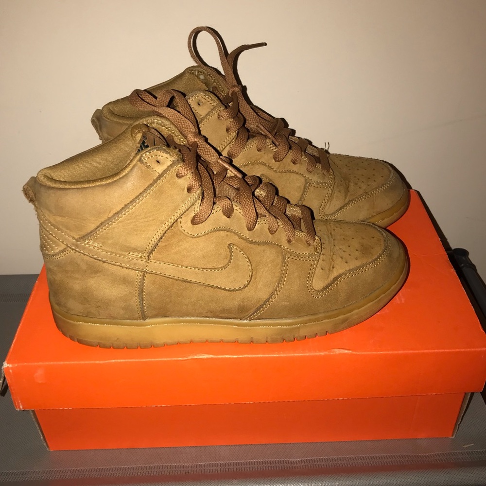 Nike sued high top
